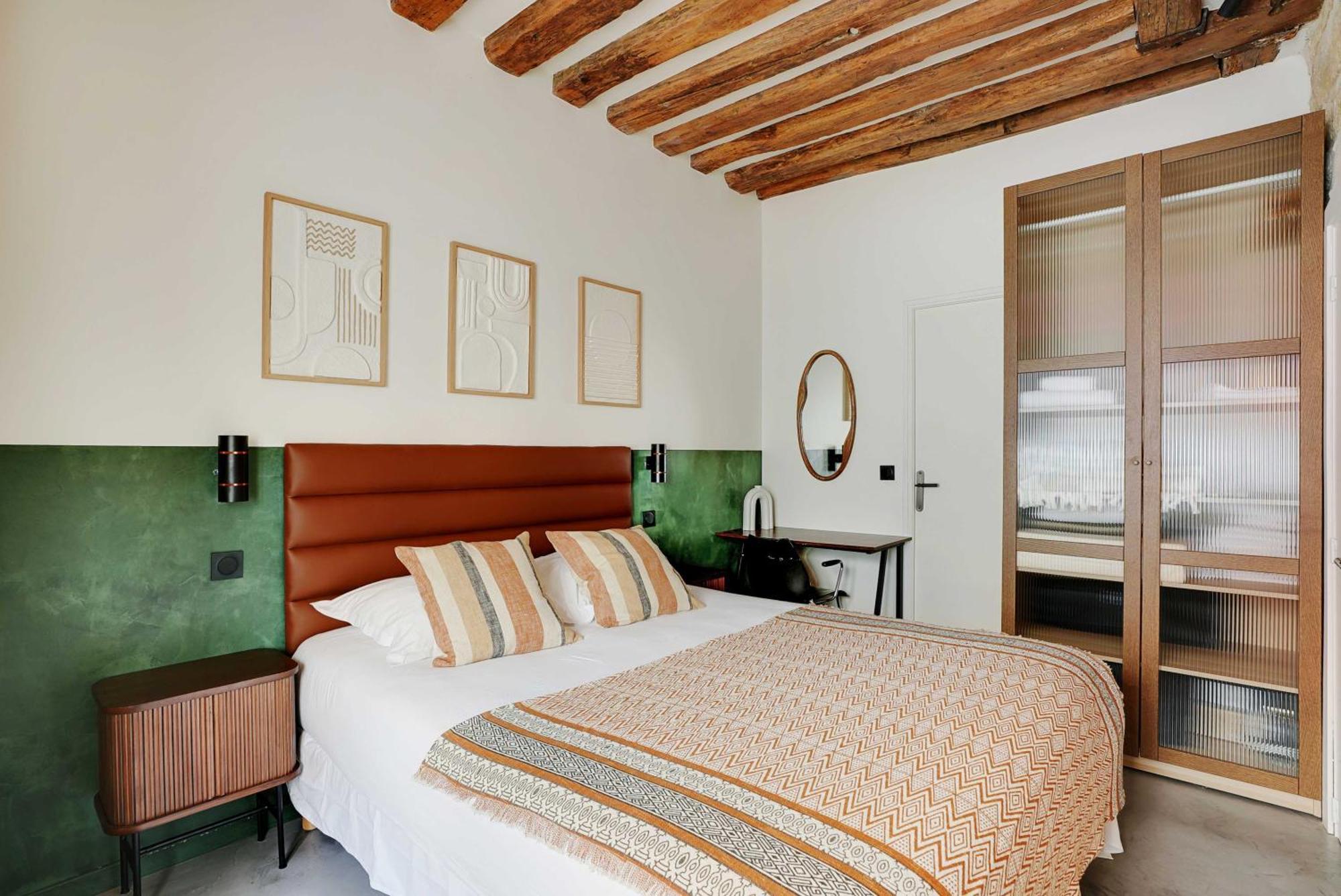 Apartment Spacious - 3br-6p - Place Des Vosges *