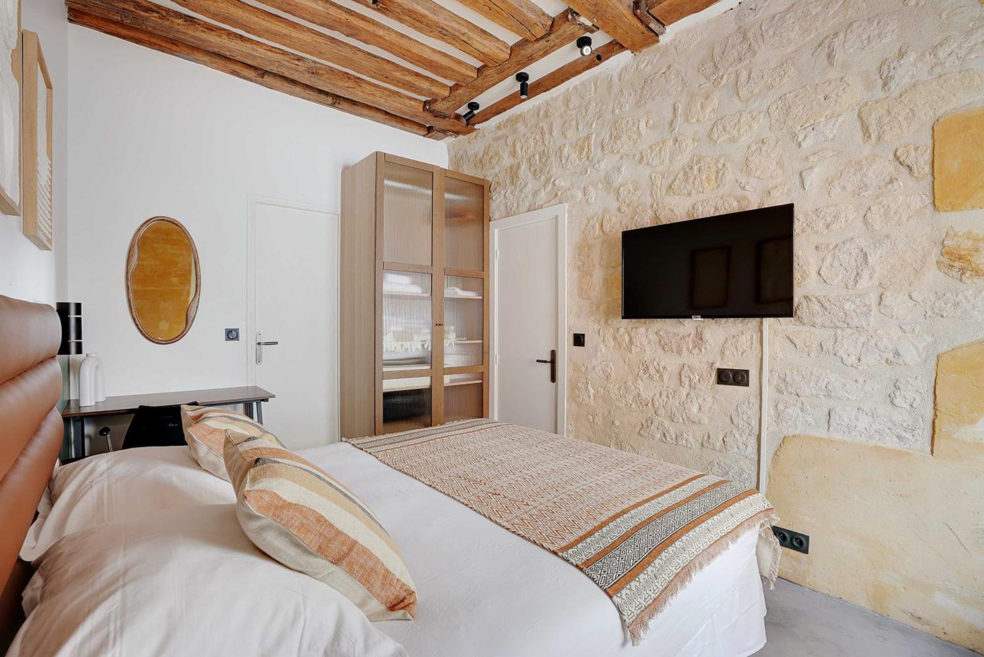 Spacious - 3br-6p - Place Des Vosges Apartment Paris