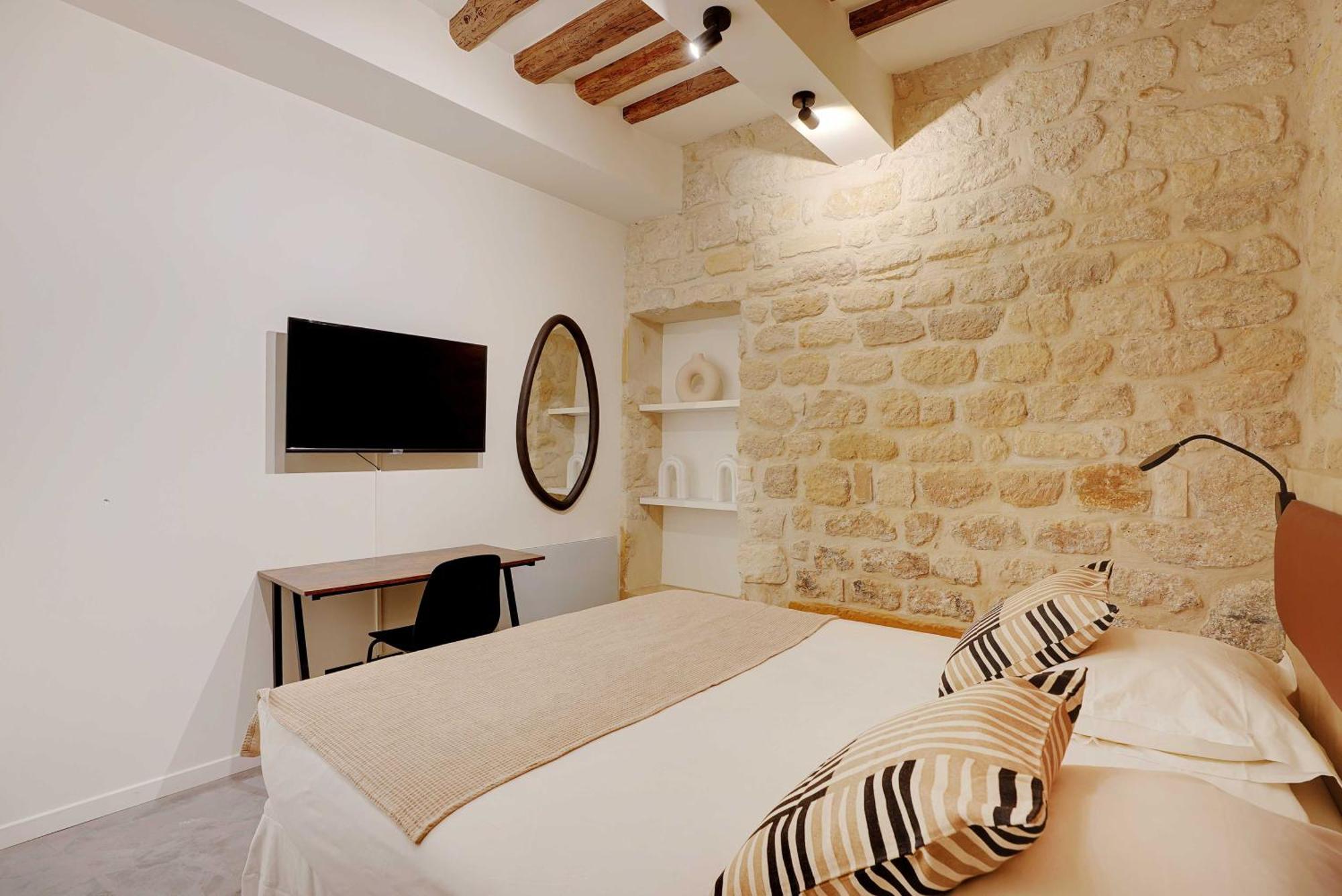 Apartment Spacious - 3br-6p - Place Des Vosges
